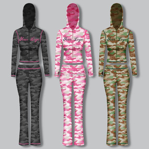 เสื้อกันหนาวมีฮู้ดลายพรางสีชมพูมีซิปสำหรับผู้หญิงเลกกิ้งโยคะชุดกีฬาสองชิ้นสำหรับยิมชุดลำลองออกแบบโลโก้ได้ตามต้องการ - Product Image 1