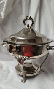 Plato de frotamiento de acero inoxidable pulido con construcción moderna y fácil montaje, ideal para empresas de catering móviles - Product Image 5