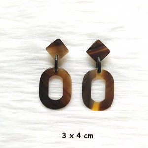 Pendientes de Cuerno de Búfalo para Niñas, Pendientes de Mujer, Joyería de Cuerno, Cuerno Natural para Mujer, Alta Calidad - Product Image 1