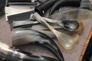 Cubiertos de cuerno de buey y búfalos naturales-Cucharas planas para servir en la mesa para fiestas y uso en restaurantes - Product Image 3