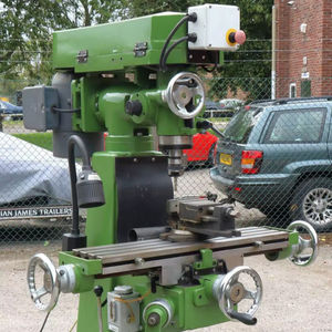 Fraiseuse verticale VMC avec support et outillage complet Equipement de précision pour le travail des métaux - Product Image 1