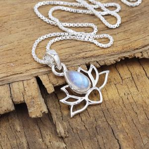 Collier pierre de lune pendentif en argent Lotus Design pendentif en or bijoux faits à la main pour les femmes cadeau parfait pour elle - Product Image 4