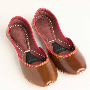 Service OEM, Khussa pour femmes, best-seller, dessus en cuir antidérapant, semelle antidérapante, nouveau design, marque privée, haute qualité - Product Image 1