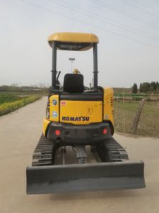 Escavatore Cingolato Idraulico Mini Usato Giapponese <span class=keywords><strong>Komatsu</strong></span> PC30MR-2 da 3,2 Tonnellate con Motore e Pompa - Usato in Buone Condizioni per <span class=keywords><strong>Video</strong></span> - Product Image 5