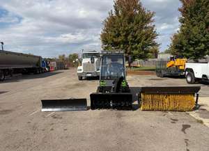 Envío Gratuito, Mini Tractor Cargador, Soplador de Nieve, Barredora Utilitaria 4x4, Soplador y Quitanieves, Máquina Cargadora Hidráulica, Soplador de Nieve - Product Image 2