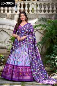 Las últimas mujeres usan Fancy Tussar Material de seda Pichwai con estampado de Patola y borde tejido Zari Lehenga Choli con Fancy Dupatta - Product Image 6