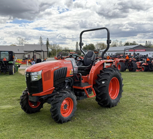 Tracteur agricole Kubota L4060HST 2026, mini-tracteur à roues, moteur diesel, avec chargeur frontal - Product Image 1