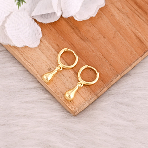 Boucle d'oreille minimaliste en laiton plaqué or jaune faite à la main cadeau d'anniversaire pour ses bijoux de charme boucles d'oreilles de mode - Product Image 4
