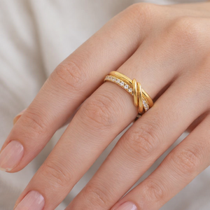 Anillo de boda de eternidad de oro macizo de 14K personalizado con 2 anillos entrelazados, anillo giratorio con conector de diamante bicolor y diamante cultivado en laboratorio - Product Image 4