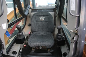 รถตัก SR270B 4x4ล้อลาก Eaton ไฮดรอลิกมีประสิทธิภาพสูงมอเตอร์ปั๊มแบริ่งปั๊มเกียร์ PLC - Product Image 3