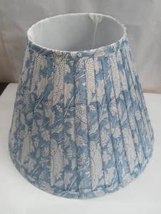 โคมไฟผ้าลินินคอตตอนลายอิคาทสีน้ำเงินขาว งานแฮนด์เมดทันสมัย ยอดนิยม พร้อมฝาครอบหลอดไฟ E27 และวงแหวนยึดหลอด - Product Image 6