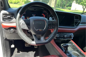 PRÊT À CONDUIRE - VÉHICULE D'OCCASION À VOLANT À GAUCHE |   Conduite à droite |   2021 DODGE DURANGO SRT HELLCAT - Product Image 3