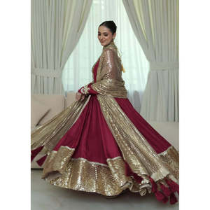 Robe de bal rouge élégante faite à la main en satin pour femme, taille empire, taille XS, longueur ras du sol, tenue formelle indienne Diwali - Product Image 3