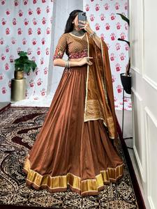 Nuevo y hermoso diseñador Premium Pure Chanderi Zari tejido trabajo con Gotta Patti Lace Touch Up Lehenga Choli - Product Image 2