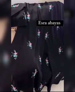 Vêtements musulmans traditionnels élégants pour femmes Style abaya modeste avec belle broderie légère de Dubaï-Accessoire inclus - Product Image 1