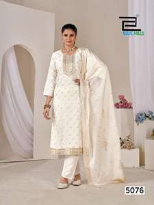 Colección de Kurti, Pantalón y Dupatta de Rayón con Bordado. Catálogo Completo Disponible a Precio de Mayoreo, Colección Premium. - Product Image 3