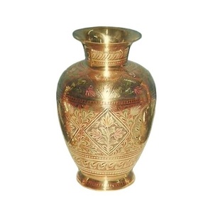 Vase à fleurs en laiton de haute qualité avec gravure or fini pour la décoration intérieure Vase à fleurs décoratif de Table - Product Image 5