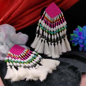 Colgantes versátiles hechos a mano, metales finos y piedras preciosas vibrantes para uso diario y ocasiones especiales - Product Image 2