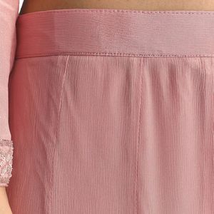 ชุดสูทสีชมพู Chinon kurta Palazzo กับ Cutdana และ sequins ขายส่งเสื้อผ้าพื้นเมืองของผู้หญิง - Product Image 6