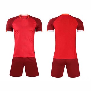 Maillot de football personnalisé de haute qualité 100% polyester, uniforme écologique, tissu léger extensible dans quatre sens, respirant - Product Image 4