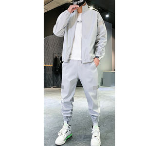 ชุดวอร์มผู้ชายคุณภาพสูงแบบ OEM สำหรับฤดูหนาว ลายสก็อต ผ้าฝ้ายผสมโพลีเอสเตอร์ ผ้าฟลีซ มีเชือกผูก ปรับแต่งสีและขนาดได้ น้ำหนักปานกลาง - Product Image 1