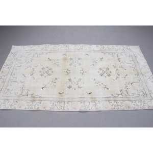Tapis turc vintage 3,5x6,6 pieds, tapis oriental en laine blanche - Product Image 3