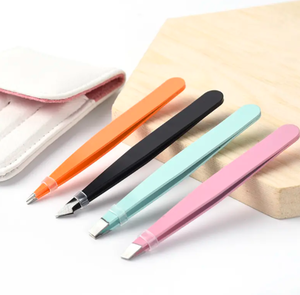 Ensemble de pinces à sourcils professionnelles de haute qualité grande pointe oblique de précision et pince à épiler pointue pour l'épilation des femmes - Product Image 2