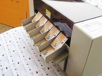 Machine à découper les cartes de visite entièrement automatique SSA-003 pour papier photo