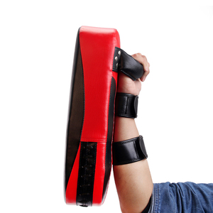 Protector de Patadas de Cuero PU Cómodo, Ligero y Duradero, Diseño Compacto para Entrenadores y Socios de Ejercicio - Product Image 3