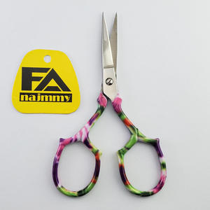 Ciseaux à poignée fantaisie fabriqués avec des cisailles à moitié plaquées or en acier inoxydable 3.5" - Product Image 3