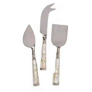 Ensemble de trois outils à fromage de style luxe pour la maison, hôtel, dessus de table, salle à manger, couverts élégants - Product Image 1