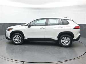 รถมือสอง ปี 2023 รุ่น Cross L AWD ACC ล้อแม็ก R18 เบาะผ้า ภายในสีอ่อน ระบบอัตโนมัติ สภาพดี - Product Image 3