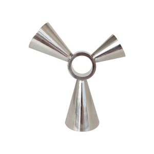 أي فولاذ مقاوم للصدأ متعدد السعات 3 بوصات مثلث جيجر الكوكتيل للسقاة - Product Image 2