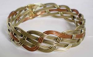 Bracelet en cuivre, laiton et argent plaqué, tressé, pour femmes, design unique en fil métallique mélangé, bracelet solide et élégant - Product Image 6