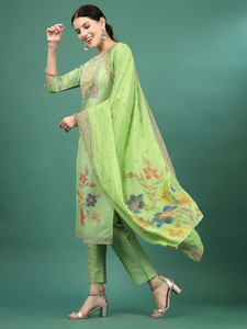 Ensemble tendance de kurta, pantalon et dupatta en polyester vert uni, élégant et droit, pour mariage indien, tenue de fête, ethnique, en gros - Product Image 5