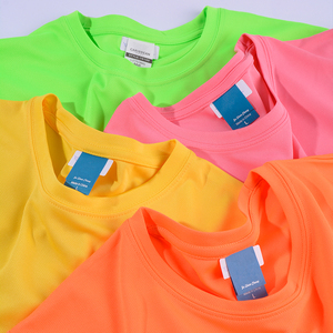 เสื้อยืดกีฬาของผู้ชายเสื้อยืดแห้งเร็วผ้าโพลีเอสเตอร์100% สำหรับผู้ชายพิมพ์โลโก้ตามสั่ง - Product Image 4