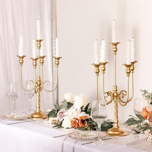 Candelabro de Hierro Dorado de 5 Brazos, Plegable, para Decoración del Hogar, para Bodas, Navidad, Día de San Valentín y Otros Festivales - Product Image 4