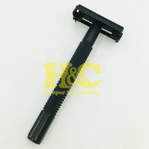 Rasoir de sécurité Hooper and Company All Black pour hommes, lames droites en acier inoxydable, double lame papillon, rasage à double tranchant - Product Image 2