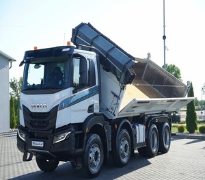 VENTA EN SUBASTA: Camiones Volquete Usados IVECO X-WAY 480 8X4 11120Cc 480HP de 4 Ejes, Año 2022 - Product Image 2