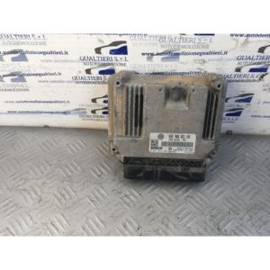 CENTRALINA MOTORE VOLKSWAGEN Golf 5 Berlina BXE Diesel 1900 (03>08) - Product Image 1
