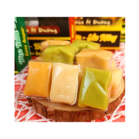100% bonbons mous à la noix de coco naturelle-bonbons en forme de cube de coco avec différentes saveurs comme la feuille de pandan, l'arachide, le durian