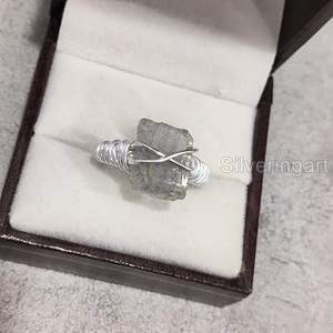 Anillo de Plata de Ley 925 con Labradorita Natural para Mujer, Anillo de Alambre, Regalo de Navidad o Cumpleaños, Joyería Hecha a Mano - Product Image 2