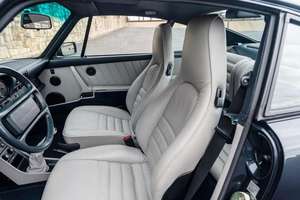 Porsche Carrera 1988 en bon état - Product Image 5