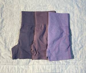 Short de gymnastique en satin taille haute pour femme respirant contrôle du ventre bout à bout entraînement Scrunch Yoga Shorts ceinture - Product Image 6