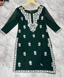 Fashion Fusion: Pakistani Style Salwar Kameez - Fusion of Traditional and Modern Styles, Creating a Chic and Stylish Fashion - Product Image 2