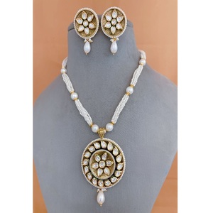 Stunning Gold Finish Premium Quality <b>Kundan</b> Necklace with Earrings for Women Designer <b>Jewelry</b> for Wedding Wear Collection - Product Image 2