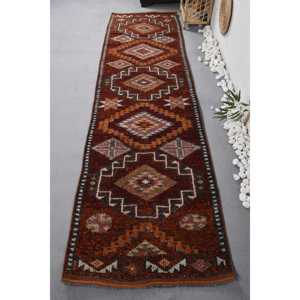 Alfombra Vintage Herki de 2.8x10 pies, Alfombra Turca Oriental de Lana Roja Anaranjada - Product Image 1