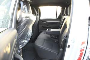 Toyota Hilux Adventure 4.0L Usada, Año 2025 - Product Image 5