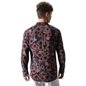 Camisa de plumas de coral verde azulado de moda Cuello regular Costura fina Diseño vibrante para un estilo sin esfuerzo y comodidad diaria - Product Image 5