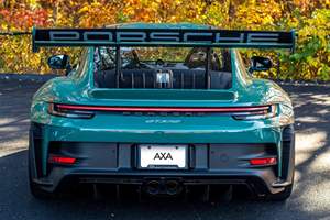 2024 911 GT3 RS Weissach, peinture sur mesure vert Smyrna, moteur Flat-6 de 518 ch, très bien équipé - Product Image 4